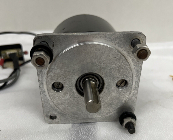 TORQUE SYSTEMS ME3515-191B Servo Motor 1/2" Shaft Works Perfect