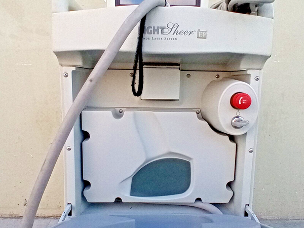 1999 Lumenis LightSheer EP Light Sheer 9x9mm Diode Hair Removal Laser Coherent