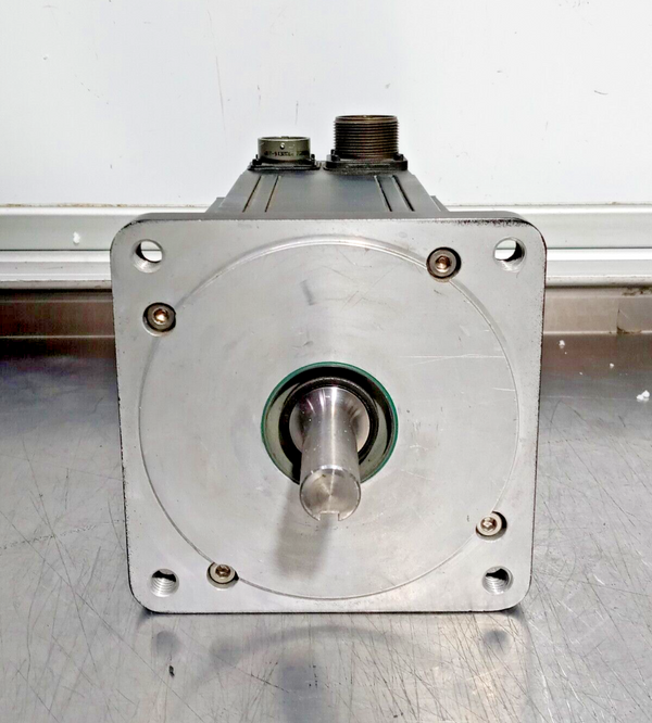 Control Techniques MGE-455-CONS-0000 Servo Motor 1.83 KW 960100-23 3000RPM 240V