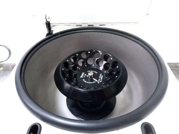Thermo Fisher Scientific CL10 bench model Centrifuge and Rotor