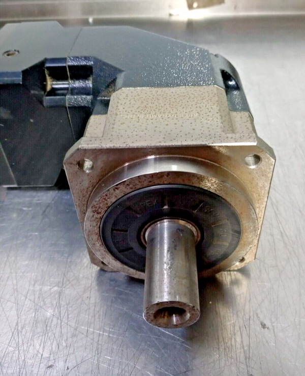 Control Techniques MHM-316-CONS-0000 Servo Motor w/Apex ABR090-S1-P2 Gearbox