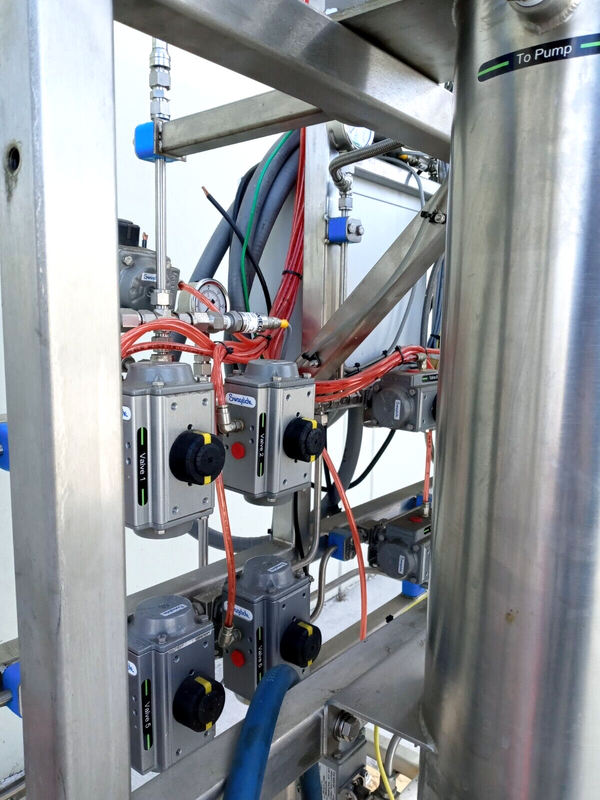 Apeks Bambino2000psi CO2 Botanical Oil Extraction System with compressor unit
