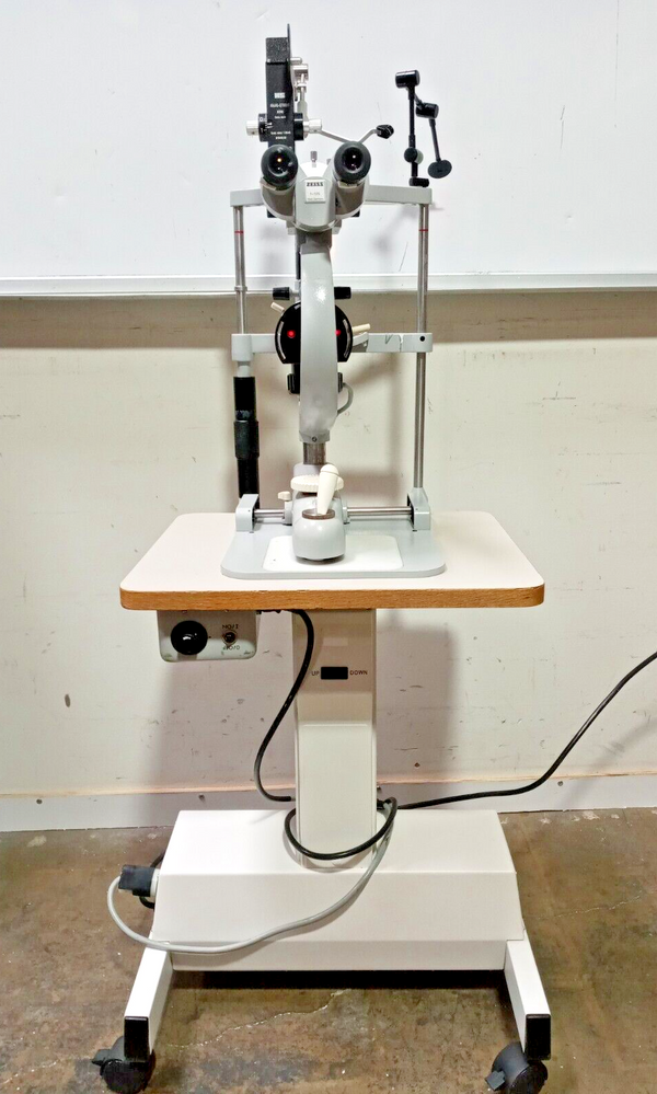 Carl Zeiss F125 Slit Lamp w/HAAG Streit Tonometer and Power Table
